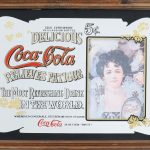 Uoriginalt Coca-Cola Pubspeil, forside.